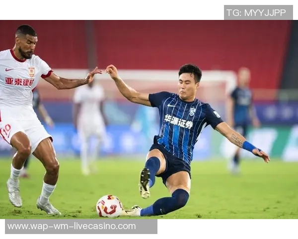 足球拼抢的艺术与技巧解析如何在比赛中提升你的拼抢能力